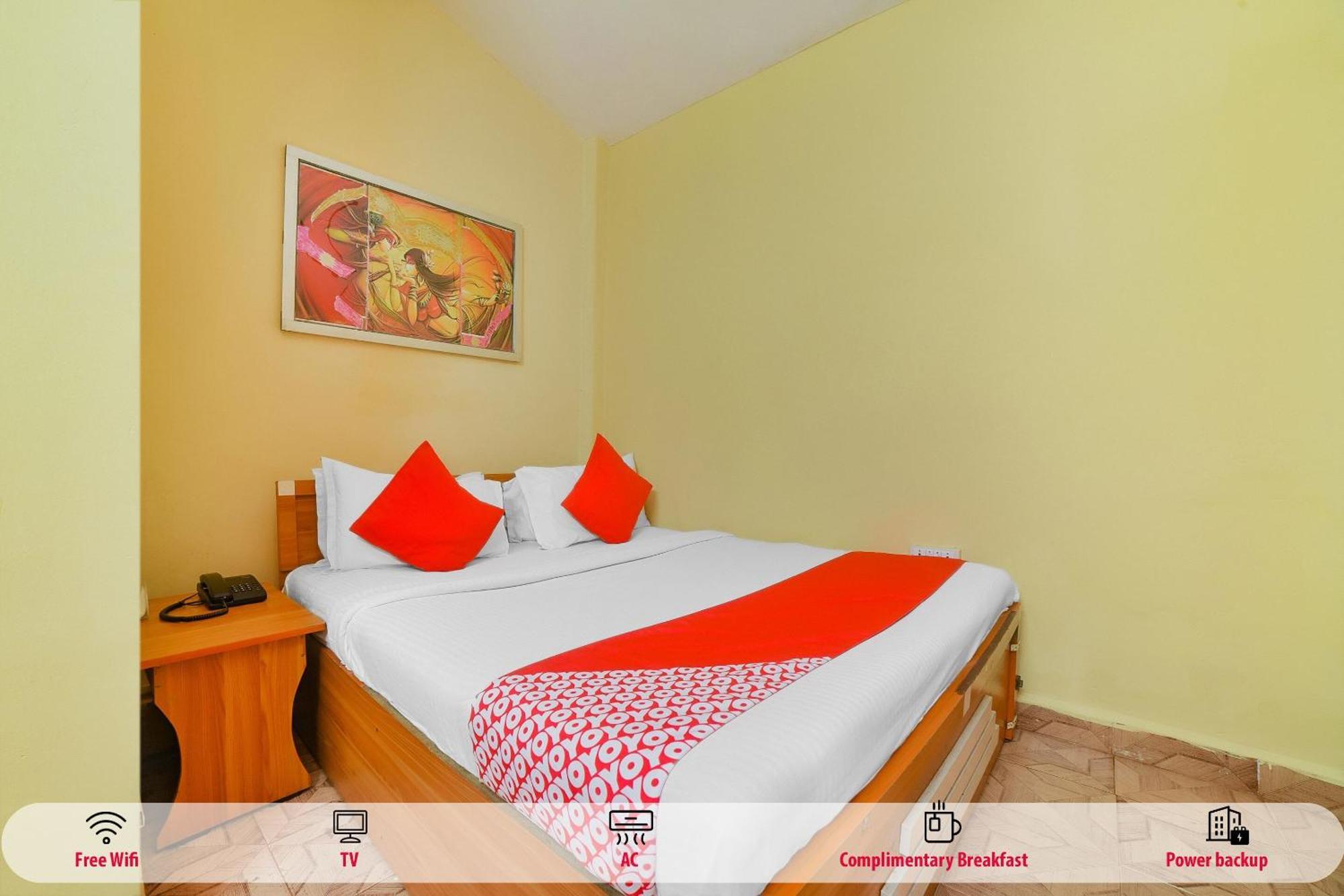 OYO 7509 Royal Castle Otel Baga Dış mekan fotoğraf