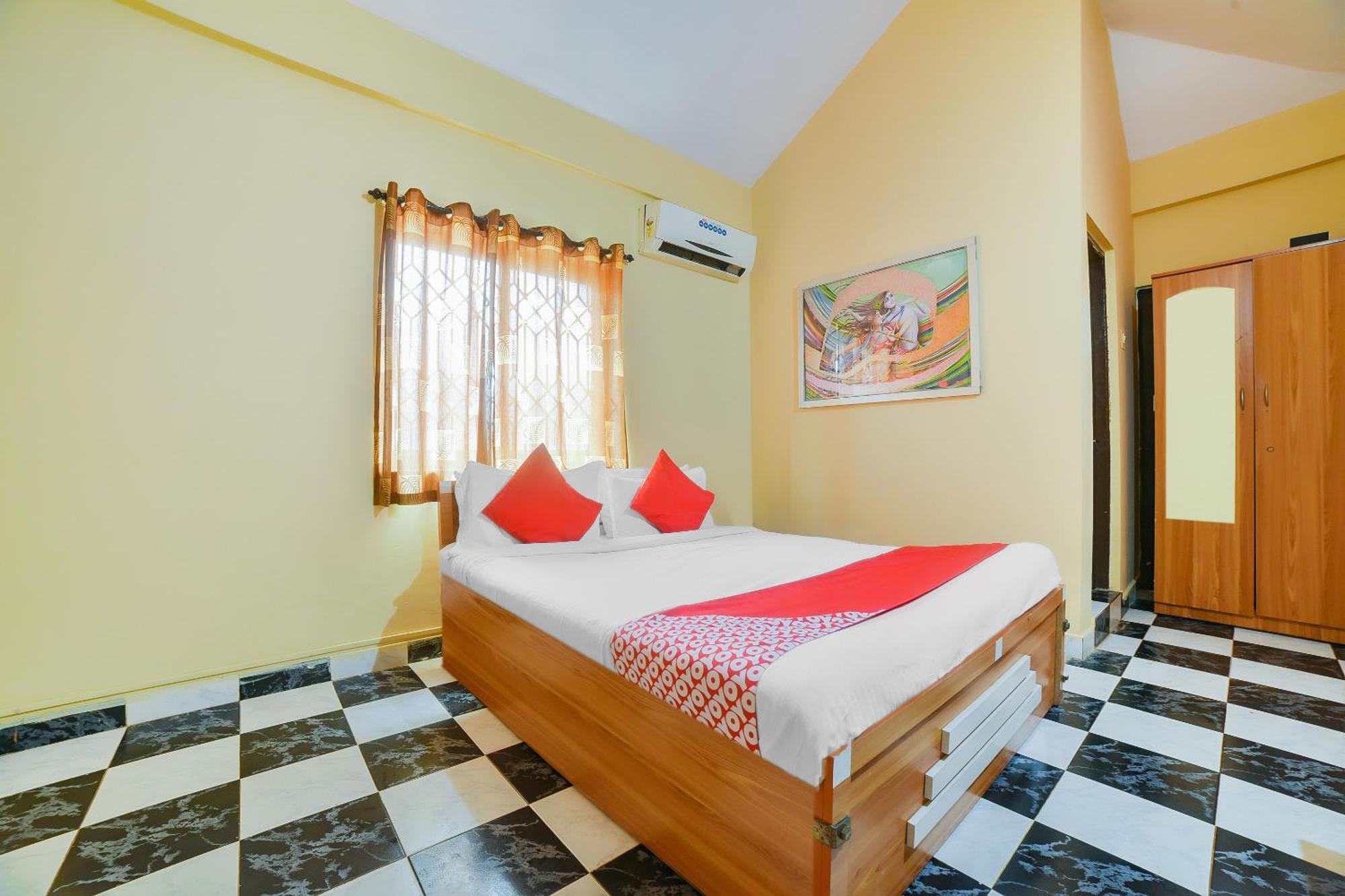 OYO 7509 Royal Castle Otel Baga Dış mekan fotoğraf